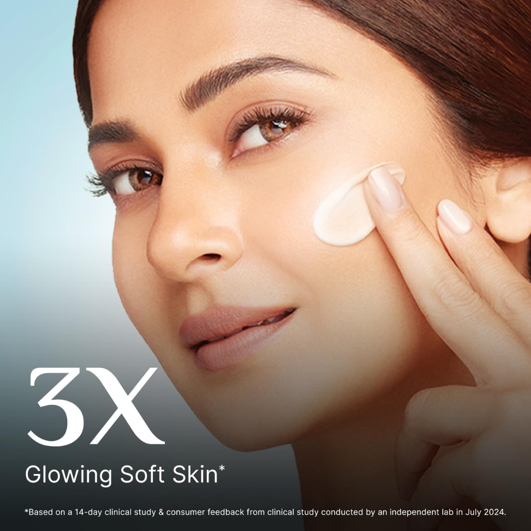 Glow & Hydrated moisturizer  (Use as skin prep before makeup - give dewy & flawless makeup base)